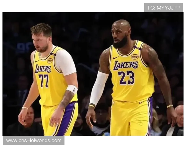 名嘴Skip批评湖人队内氛围：詹姆斯被东契奇和里夫斯排挤